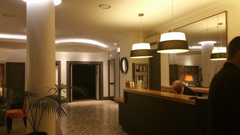 Hotel Raymond 4 Toulouse Exterior foto
